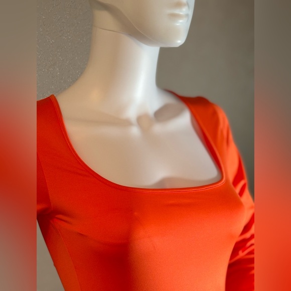 🍁🥳♥️ Gianni Bini Column Icon Knit Scoop Neck Long Sleeve Bodycon Midi Dre… - Picture 6 of 8